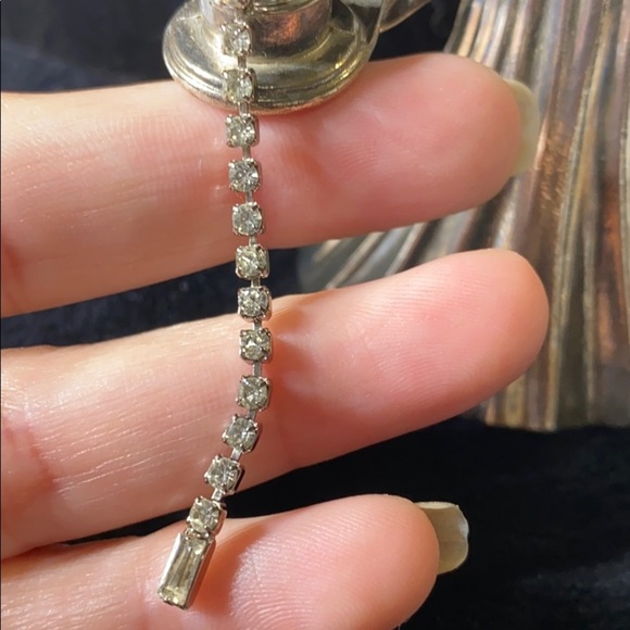 Cute Diamond-Like Dangly Earrings​ - Picture 3 of 7